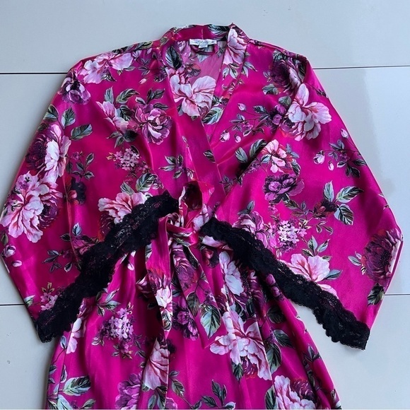 IN Bloom Fuchsia Floral Robe US XS-S - Picture 5 of 7